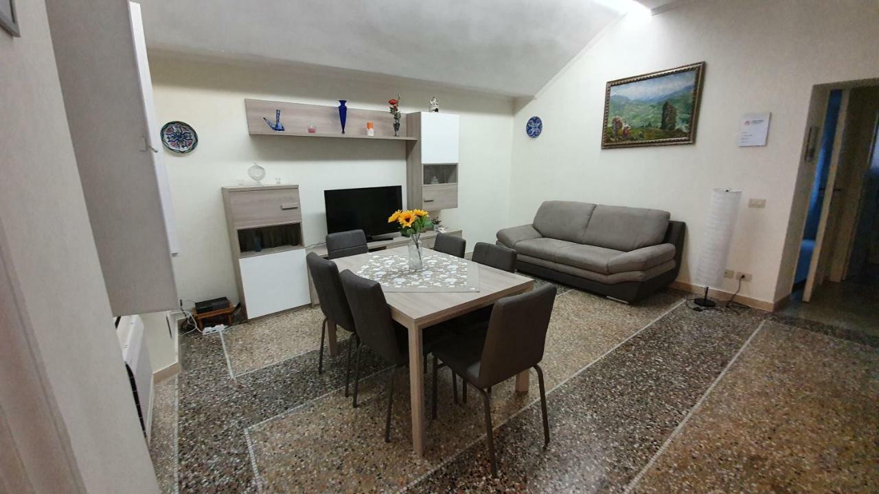 Casa Vacanze Simona Vicino A Piazza Navona Roma Exterior foto